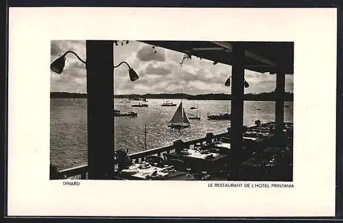 AK Dinard, Le restaurant de l`hôtel Printania avec vue sur voiliers et mer