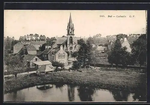 AK Dol, Vue du village et de l`église près de l`étang