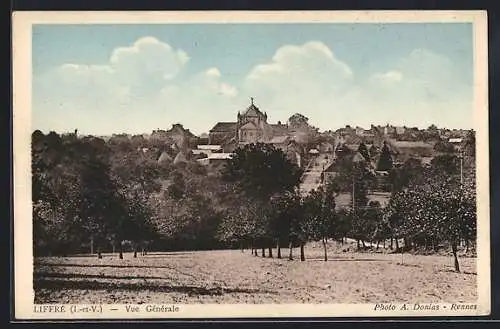 AK Liffré, Vue générale du village et paysage environnant