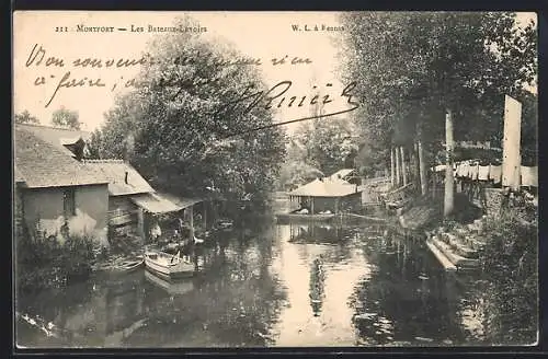 AK Montfort, Les Bateaux-Lavoirs sur la rivière entourée de verdure