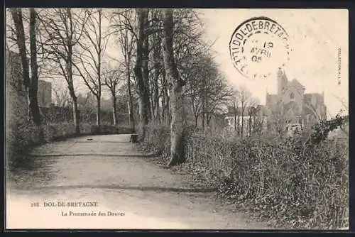 AK Dol-de-Bretagne, La Promenade des Douves