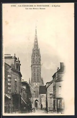 AK La Guerche-de-Bretagne, L`Église et la rue Notre Dame