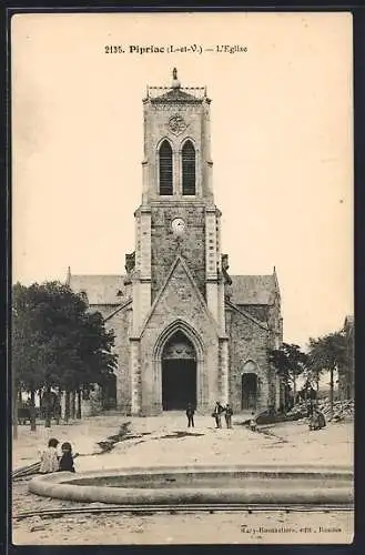 AK Pipriac, L`Église et la fontaine devant l`entrée