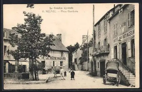 AK Neuvic, Place Gambetta avec Hôtel des Voyageurs et charrette en rue