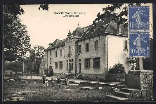 AK Davignac, Les Écoles