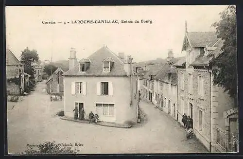 AK Laroche-Canillac, Entrée du Bourg