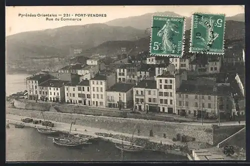 AK Port-Vendres, Rue du Commerce avec bateaux amarrés au quai