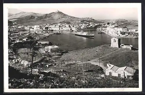 AK Port-Vendres, Vue Générale et le Courrier d`Algérie