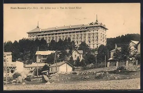 AK Font-Romeu, Vue du Grand Hôtel (alt. 1800 m)