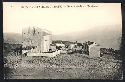 AK Montbolo, Vue générale du village avec bâtiments historiques et paysage environnant