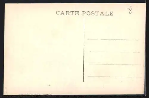 AK Montbolo, Vue générale du village avec bâtiments historiques et paysage environnant