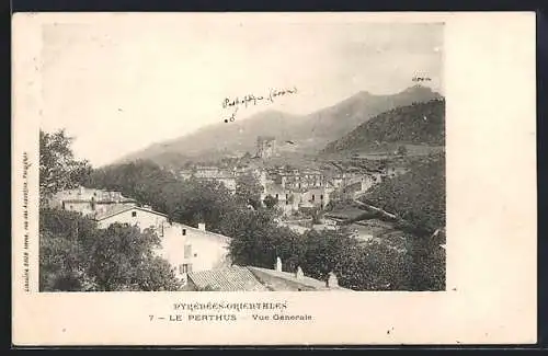 AK Le Perthus, Vue générale des environs pyrénéens