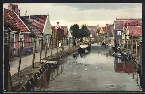 Künstler-AK Photochromie Nr. 1429: Bootsstrasse mit Häusern