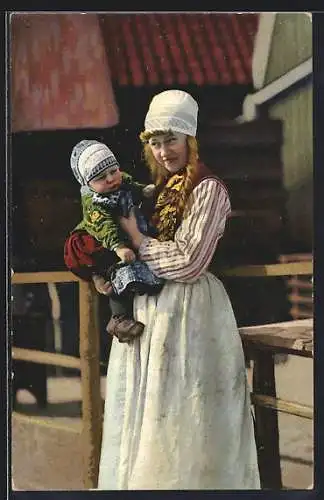 Künstler-AK Photochromie Nr. 1951: Mutter und Kind in holländischer Tracht aus den Marken