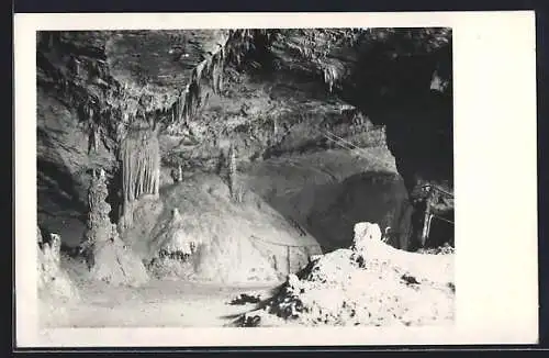 AK Semriach, Trichterhalle in der Lur-Grotte