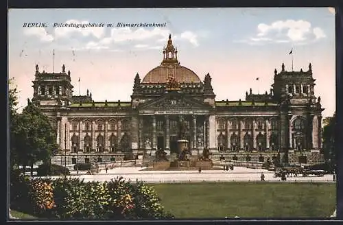 AK Berlin, Reichstagsgebäude mit Bismarckdenkmal