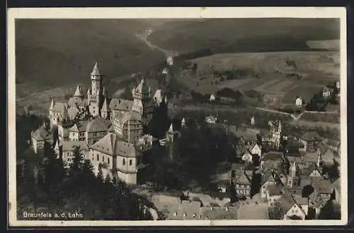 AK Braunfels, Luftaufnahme vom Ort und Schloss