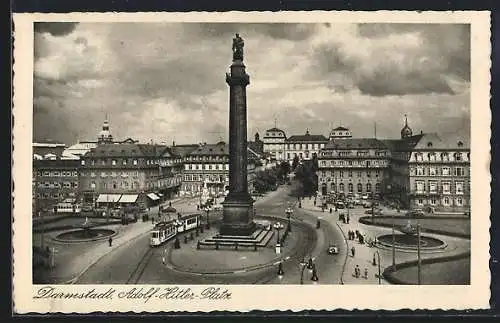 AK Darmstadt, Platz mit Denkmal und Strassenbahn