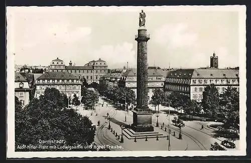 AK Darmstadt, Platz mit Hotel Traube und Ludwigsäule