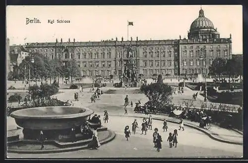 AK Berlin, Blick zum Kgl. Schloss