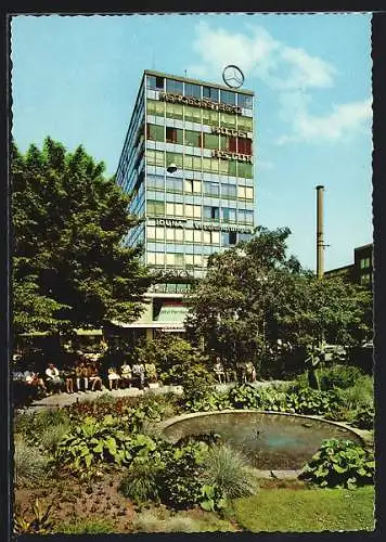 AK Kiel, Partie mit Springbrunnen am Holstenplatz, Blick nach dem Hotel Astor