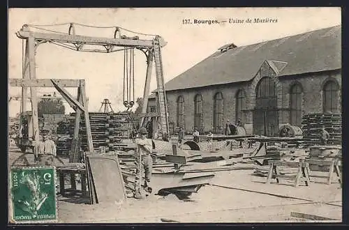 AK Bourges, Usine de Mazières et ouvriers au travail