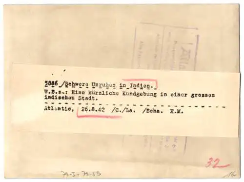Fotografie Schostal, Ansicht Indien, Unruhen während einer grossen Kundgebung 1942