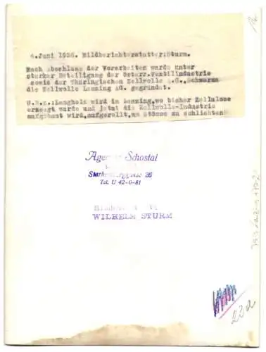 Fotografie Wilhelm Sturm, Ansicht Lenzing, Arbeiter der Zellwolle-Fabrik sortiert Langholz 1938