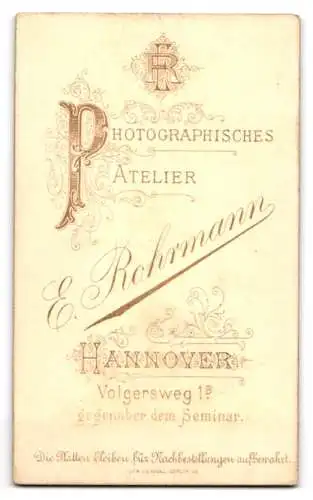 Fotografie E. Rohrmann, Hannover, Volgersweg 1b, Junger Soldat des 73. Regiments in Uniform