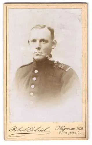 Fotografie Robert Gabriel, Hagenau i. Els., Foltergasse 3, Junger Soldat des 137. Regiments in Uniform