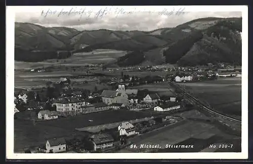 AK St. Michael /Steiermark, Teilansicht mit Kirche