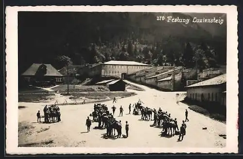 AK Luziensteig, Soldaten vor der Festung