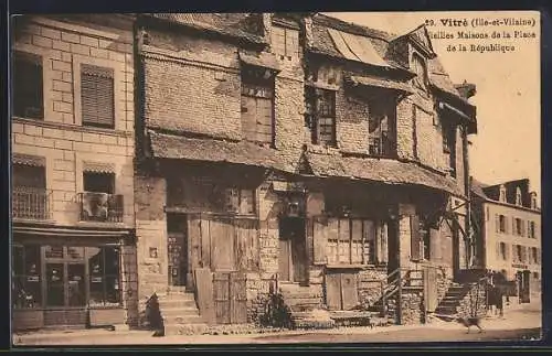 AK Vitré, Vieilles maisons de la Place de la République