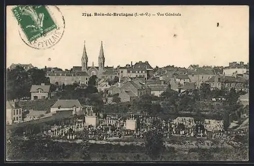 AK Bain-de-Bretagne, Vue générale de la ville avec église et maisons environnantes