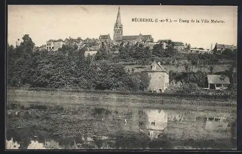 AK Bécherel, Étang de la Ville Malette et vue sur le village