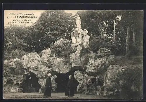 AK La Couesnière, Visite à la Grotte avec statue sur la Côte d`Émeraude