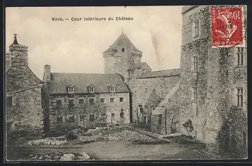 AK Vitré, Cour intérieure du Château