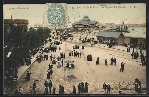 AK Saint-Malo, Les Quais et Le Casino animés par des promeneurs élégants