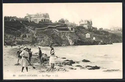 AK Saint-Lunaire, La Plage avec des enfants jouant au bord de l`eau