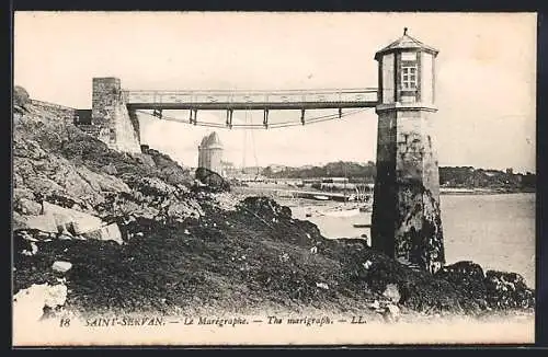 AK Saint-Servan, Le Marégraphe et vue sur la côte rocheuse