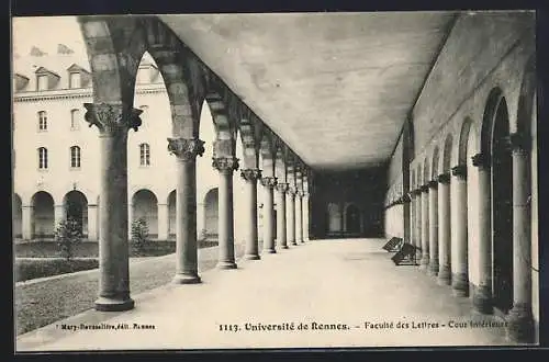 AK Rennes, Université de Rennes, Faculté des Lettres, Cour intérieure