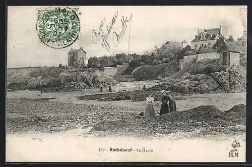 AK Rothéneuf, Vue du rivage et des maisons sur les rochers