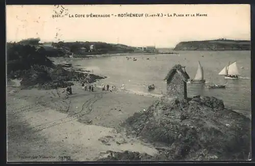 AK Rothéneuf, La plage et le havre avec voiliers et promeneurs sur la Côte d`Émeraude