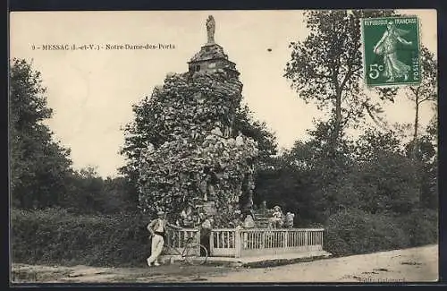 AK Messac, Notre-Dame-des-Ports et la statue sur le rocher