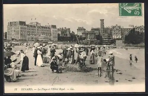 AK Dinard, La Plage et l`Hôtel Royal