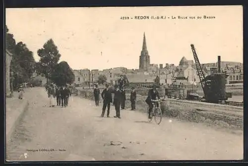 AK Redon, La Ville vue du Bassin