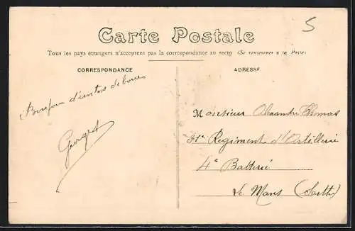 AK Forêt de Paimpont, L`Étang des Forges et route bordée de maisons