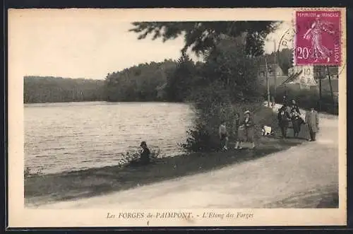 AK Les Forges-de-Paimpont, L`Étang des Forges et promeneurs au bord du lac