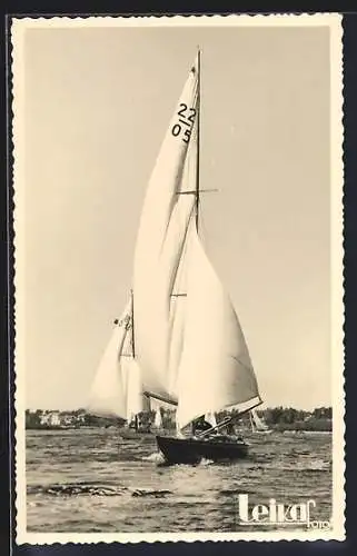 AK Segelboot mit der Nr. 22 /05 bei der Regatta