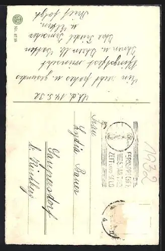 AK Frau verschüttet Rosen von der Tragfläche eines Eindecker-Flugzeugs, Pfingstkarte